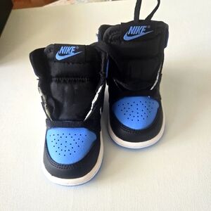 New Jordan 1 Retro High OG (TD) Size 4C